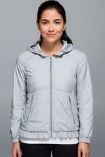 Lululemon Spring Fling Puffy Windbreaker Silver Spoon Gray Hoodie Jacket Sz 4