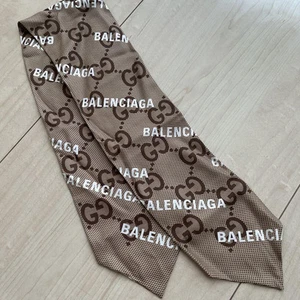 GUCCI BALENCIAGA foulard en soie maxi col GG nœud marron unisexe 33,7 x 4,1 pouces