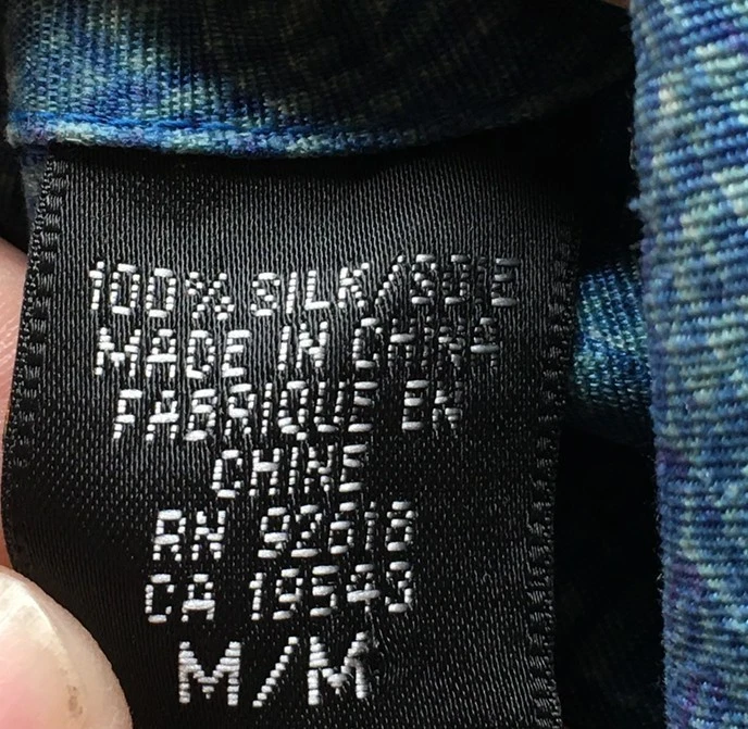 Camisa Jhane Bharnes Para Hombre Talla Mediana Azul Abotonada Rayas Onduladas Foto 4 de 4