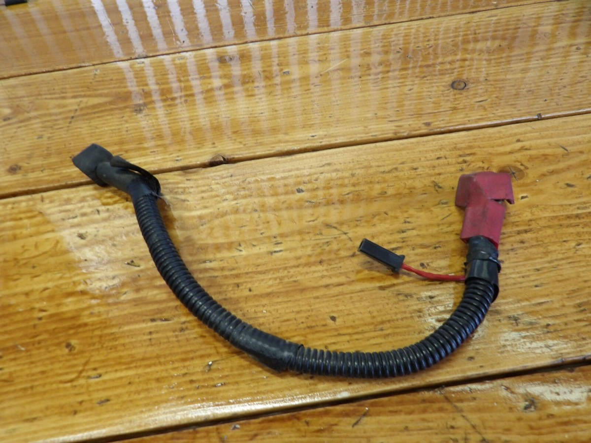 08-12 Royal Enfield Bullet EFI 500 SMALL POSITIVE BATTERY CABLE