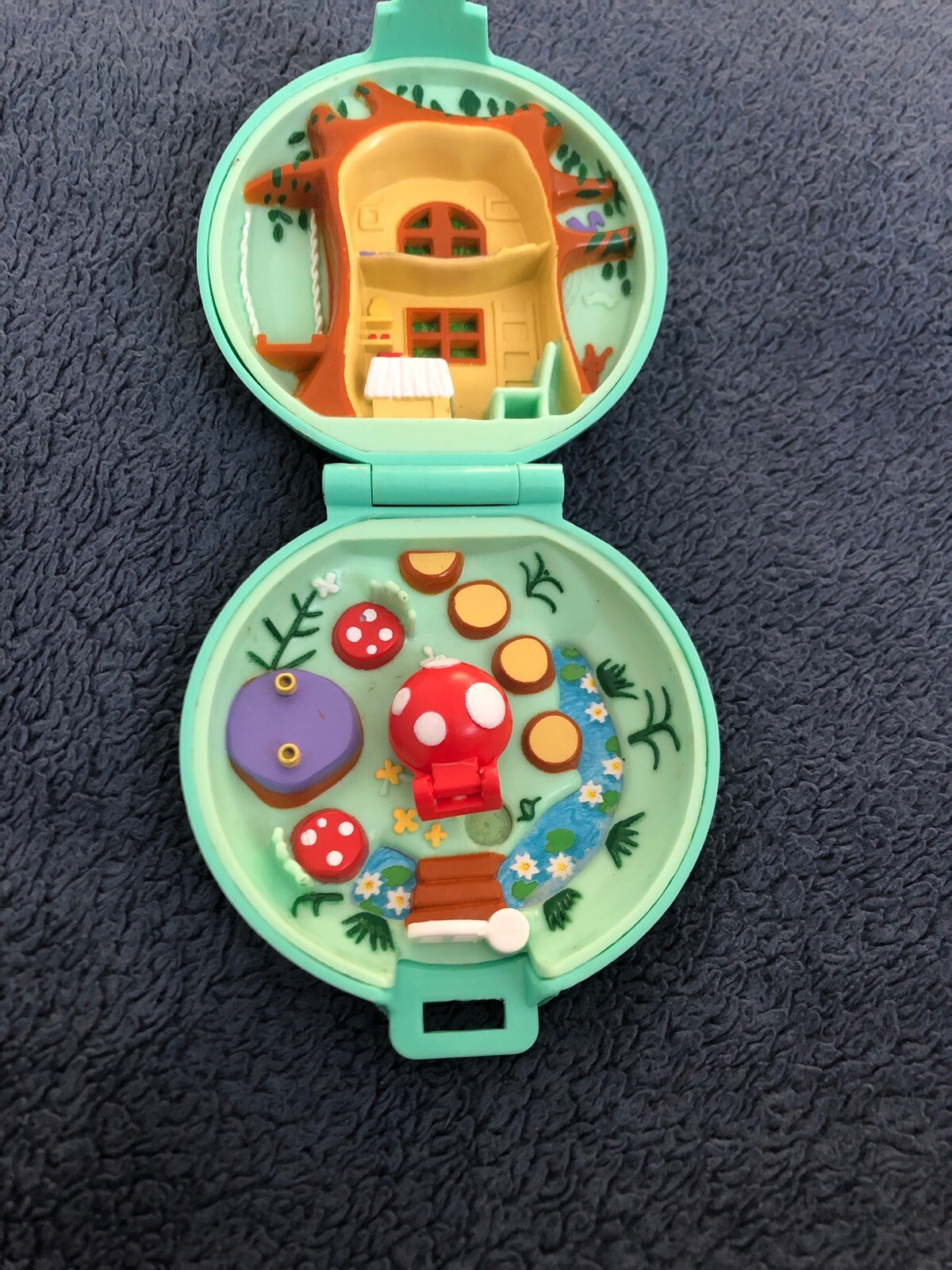 polly pocket pretty present locket