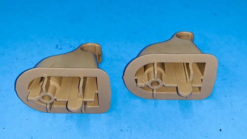 OEM 97-01 Ford F150 F250 Expedition Excursion Sun Visor Sunvisor Clip PAIR - TAN - Picture 2 of 2