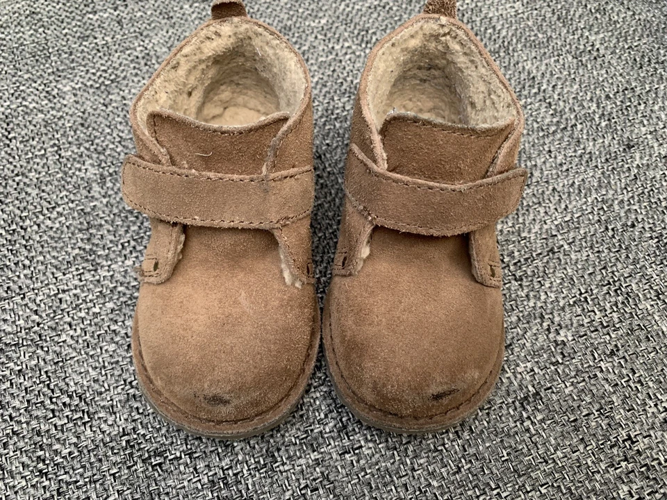 Genuine Kids Toddler Boy  faux Suede Fashion Boots Brown from OshKosh Size 5 - Image 2 of 4