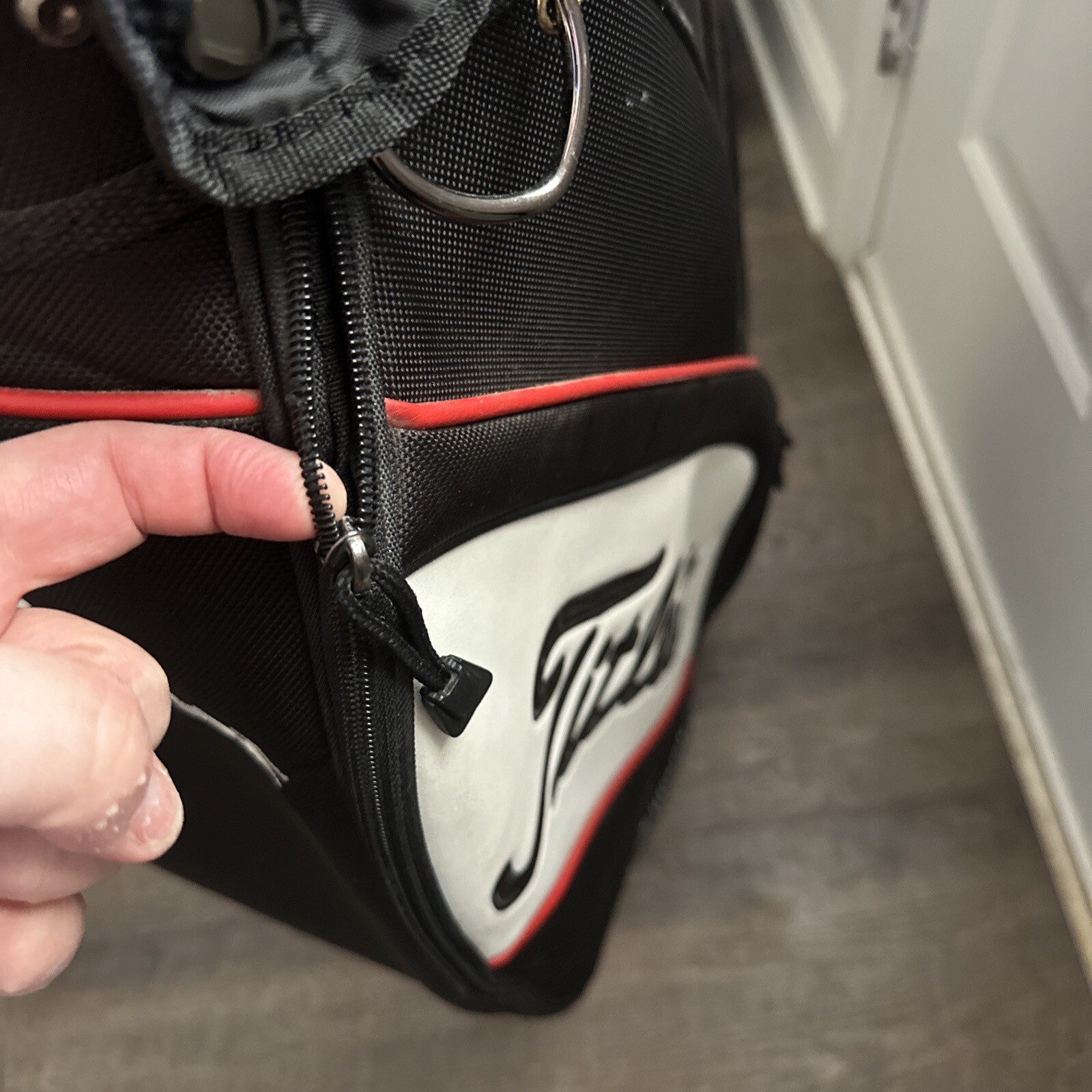 Titleist Jet Black Golf Bag Red / Black Needs 2 New Zippers ***For