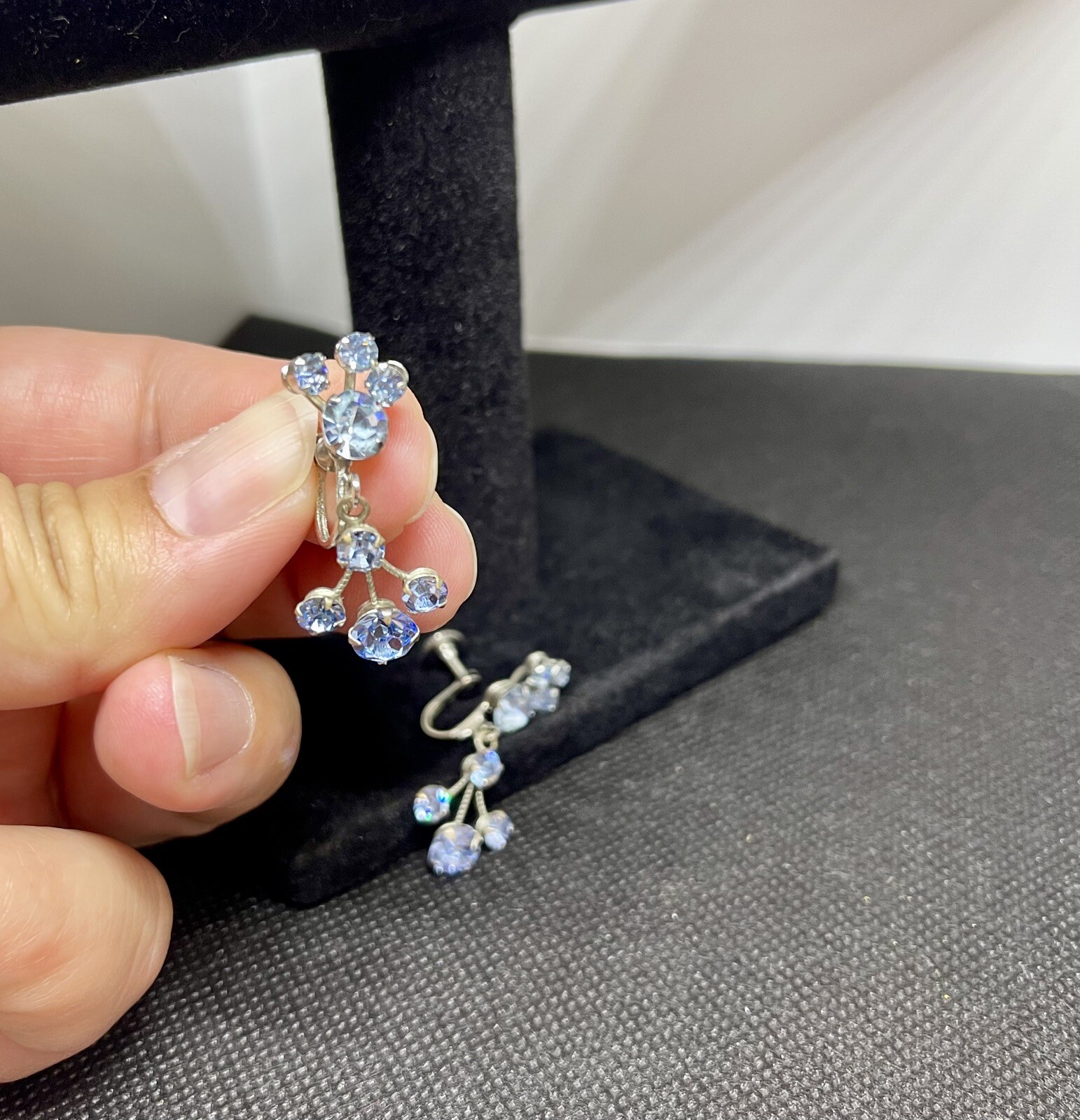 Vintage Blue Rhinestone Dangle Statement Clip Ear… - image 3