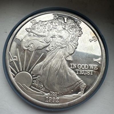 🦅 1992 Giant 1 Troy Pound Walking Liberty American Eagle .999