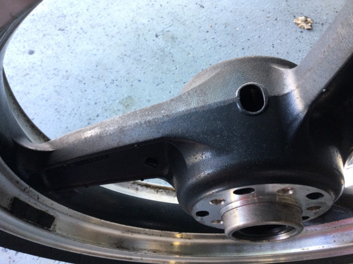 1993 Kawasaki ZX1100 ZX-11 Motorcycle Front Wheel Assembly for