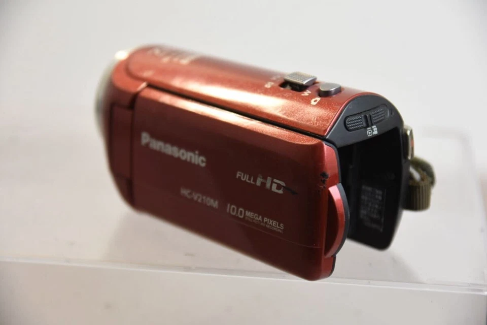 Panasonic HC-V210M Full HD Camcorder Digital Video Camera 38x optical zoom Red - Image 3 of 4