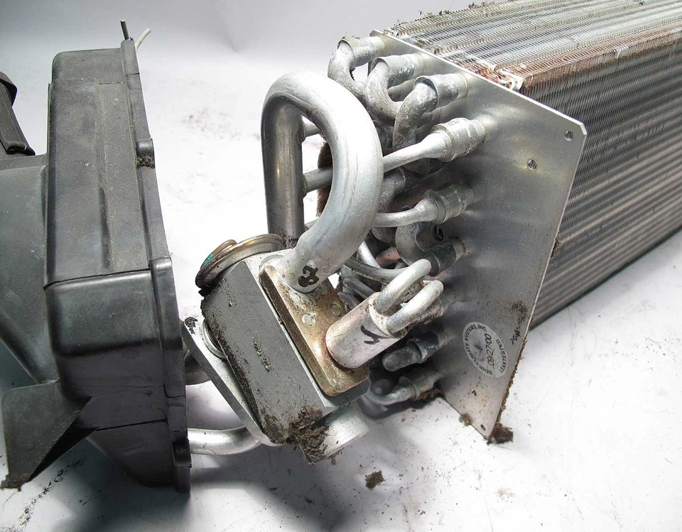 BMW Z3 Roadster Coupe Air Conditioning AC Evaporator Assembly 1996-2002 USED OEM - Image 3 of 3