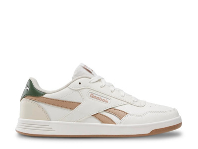 Woman's Fashion Sneakers Reebok Court Advance Sneaker