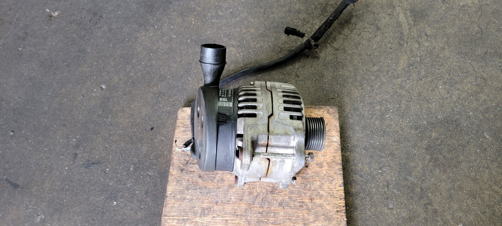 LAMBORGHINI MURCIELAGO ALTERNATOR WITH POWER WIRING OEM 07M903015 2006