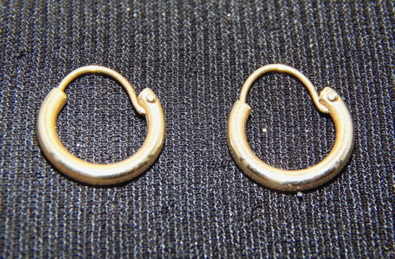 14k Gold Baby Hoop Huggy Earrings