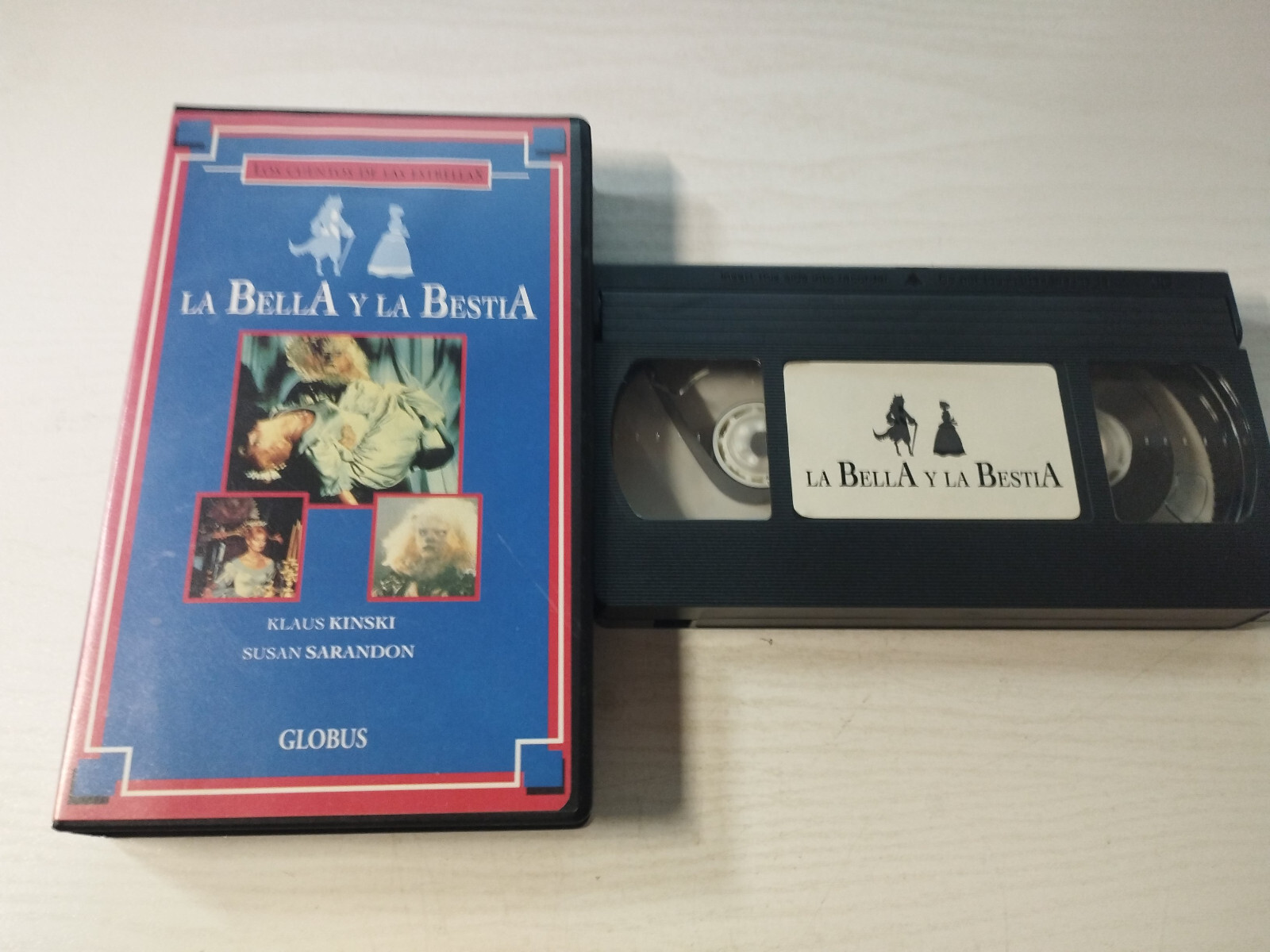 The Beauty and the Beast Susan Sarandon Klaus Kinski - VHS Tape Spanish 3T