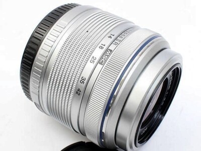 Olympus M.Zuiko Digital 14-42mm F3.5-5.6 II R AF Standard Zoom