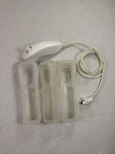 Nintendo Wii Genuine Silicon Sleeves And Nunchuck