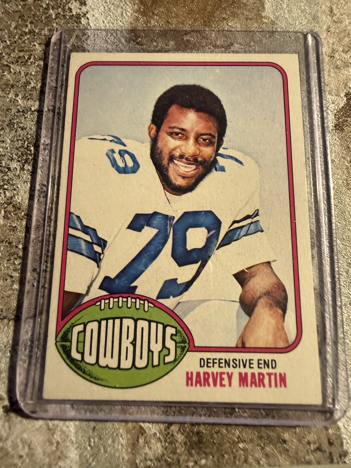 Harvey Martin #44 Football Cards 1976 Topps trading card — raw and PSA graded price guide
