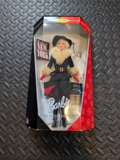 1998 Barbie City Season Collection  Winter In New York Collection Mattel