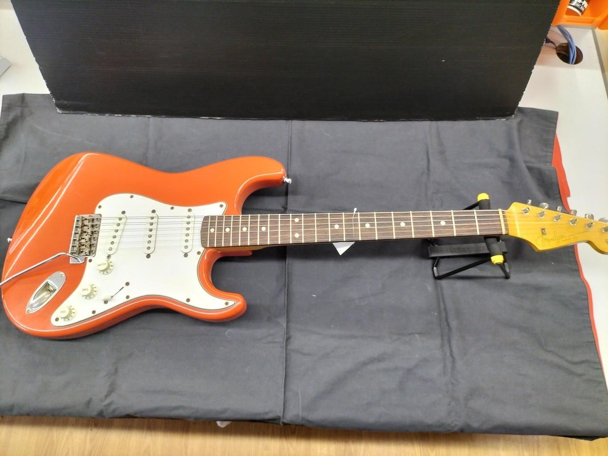 ギター Fender JAPAN Stratocaster Amazon.co.jp: Fender エレキギター Made in Japan Hybrid II