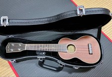 Ukulele ALA MOANA UK-360 with hard case and tuner