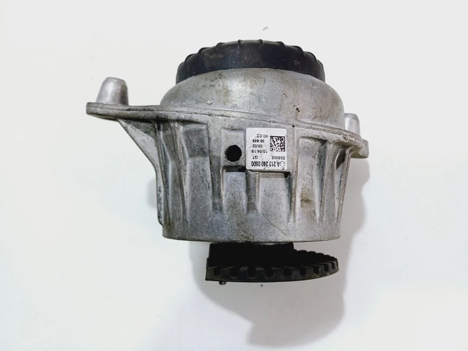 MONTAGE MOTEUR Mercedes-AMG 2019 A2132400500 / 2132400500 - Photo 2/4