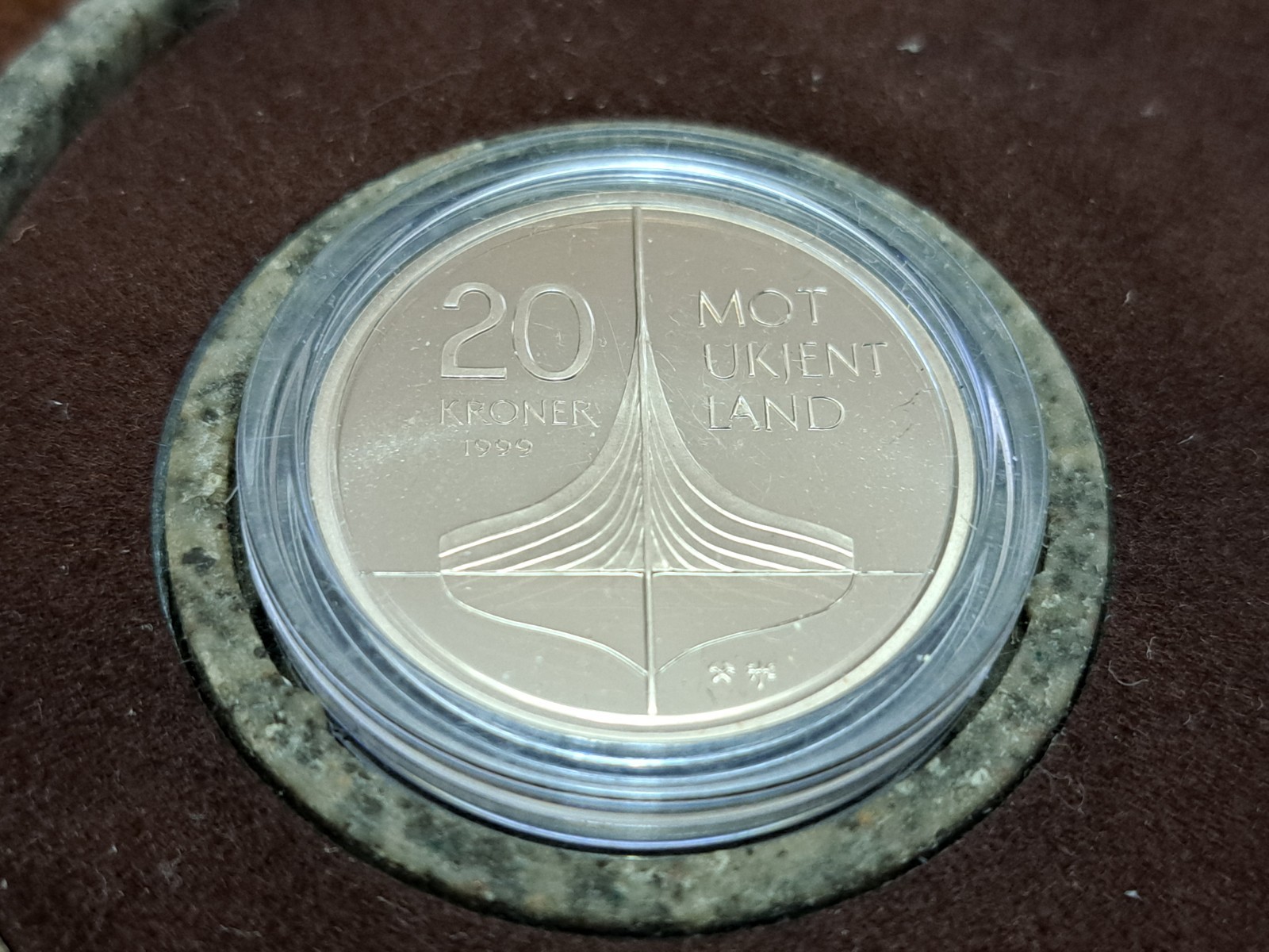Picture 14 of 24