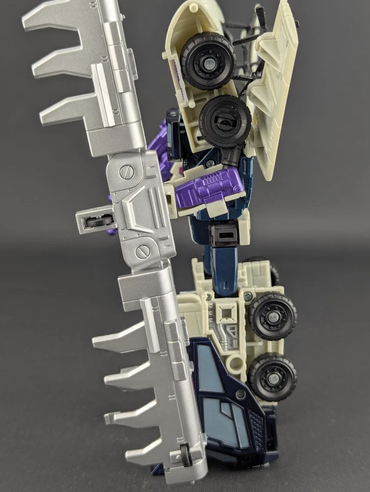 Transformers Specialist Decepticons Octane complete Takara Generations 2014 - Image 2 of 4