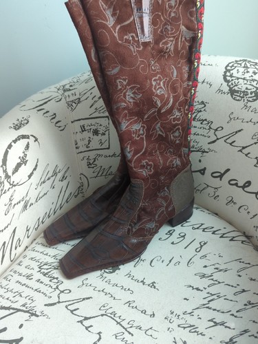 Tracy Porter SZ 10 Boots Red French Ribbon Faux Croc Brown Brocade Stacked Heel - Picture 7 of 15