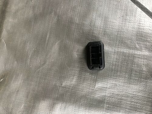 90-05 MAZDA MX-5 MIATA OEM DASH SWITCH HOLE PLUG DELETE PANEL BLANK COVER DUMMY - Foto 3 di 3