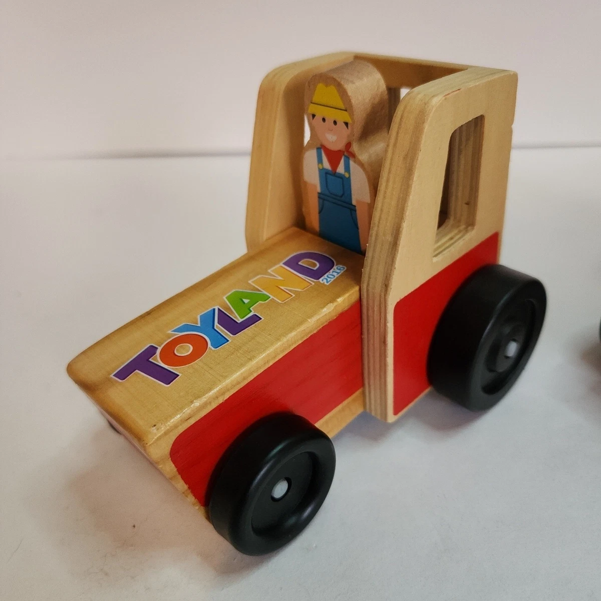 Melissa and doug farm on sale tractor