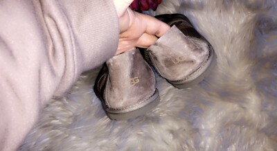 ?UGG Men display picture 1