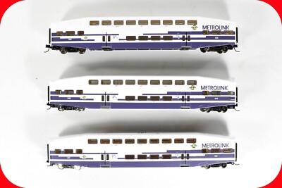 N Scale **METROLINK** Bombardier Bi-Level Passenger 3-Car Set ---- ATHEARN 10160