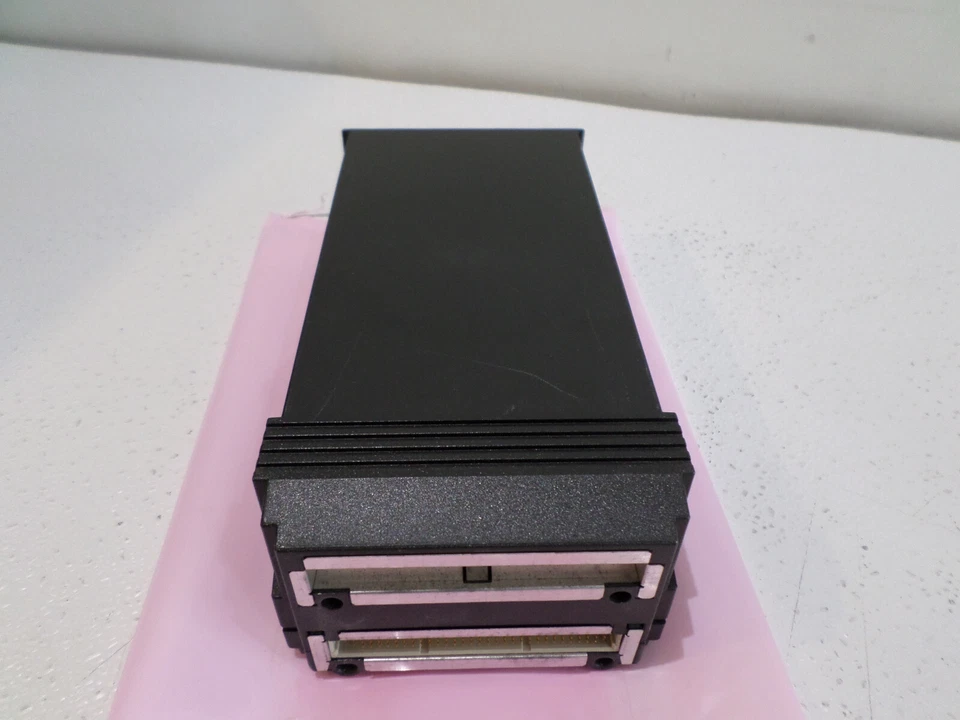 HP A3320A 4GB 7200 RPM Differential Fast Wide SCSI Hard Drive  A3320-60001 - Image 4 of 4