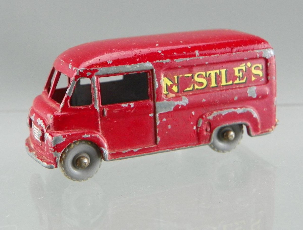 Vintage 1959 Matchbox Lesney 69A Diecast Nestle's Commer 30 CWT