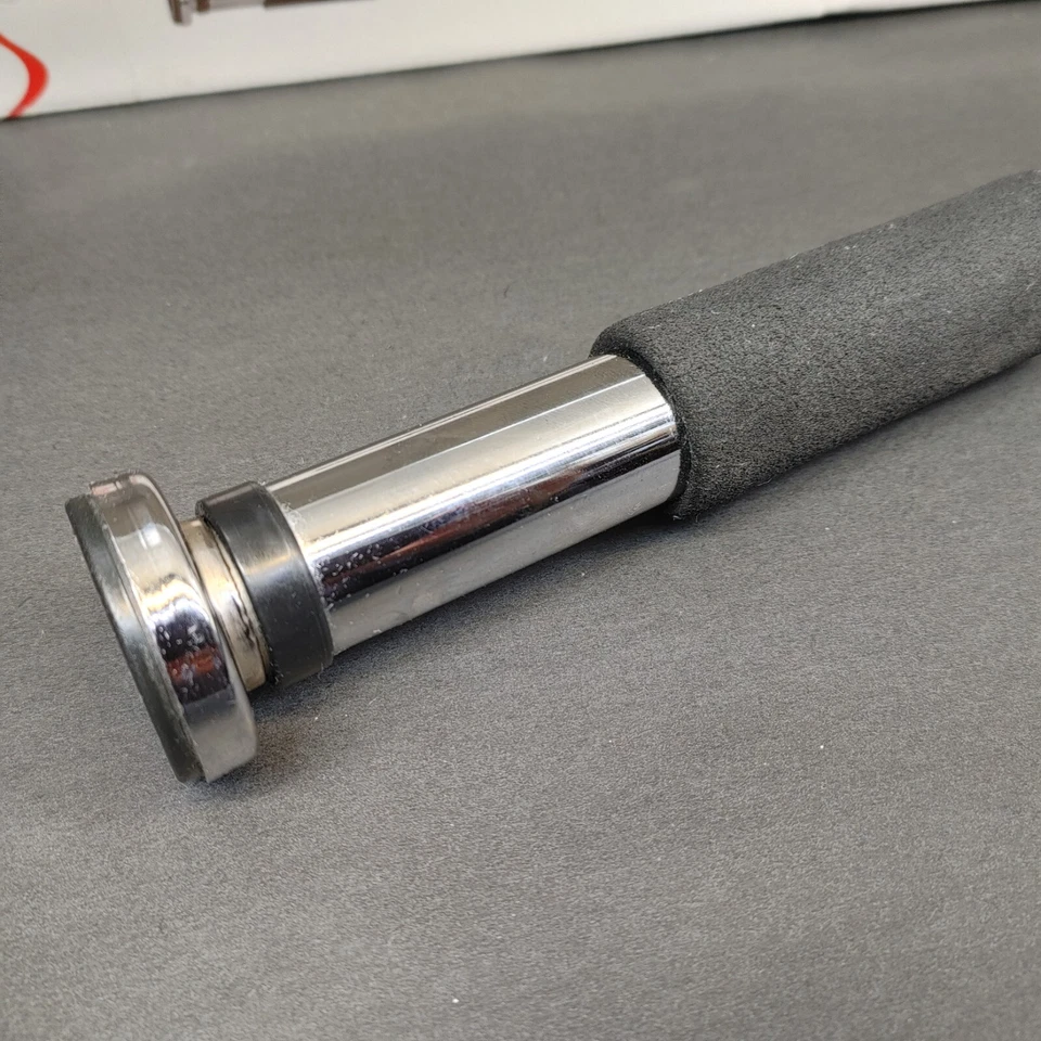 Sunny Health Door Way Chin Up Bar Adjustable 24.5" to 36" - Image 2 of 4