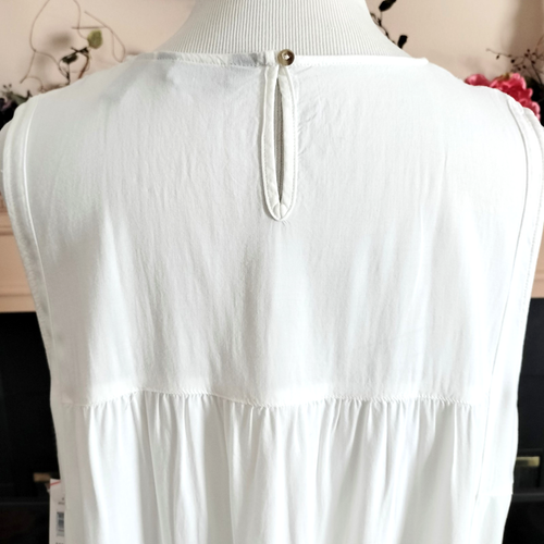 Indigo GNW Sleeveless Boho Top XL White Embroided A-Line Seaming Detail - Picture 5 of 8
