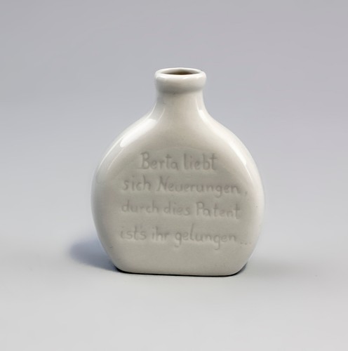 9942259-ds Porcelain Schnupf-Tabakdose with Erotic Representation 6x2x7cm - Picture 2 of 2