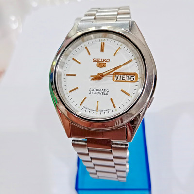 Vintage Men's watch Seiko Automatic 7S26-3110 White Dial Gold Indices Day Date