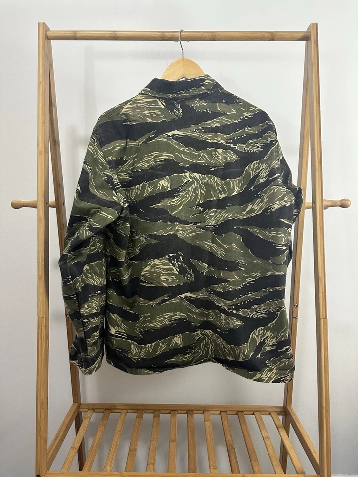 Chaqueta de Combate Tropical Camuflada Productos Rayas Tigre Ejército Militar de Estados Unidos Años 80 M Usada en Excelente Condición Foto 2 de 4