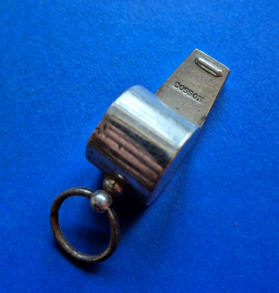 Ancien Sifflet Metal à Bille en Bois de marque COSSON - Photo 2/3