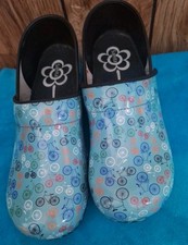 SANITA Pro Bicycle Patent Leather Clog Slip Resistant Anatomically Correct Align