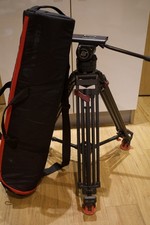 Sachtler dv12 SB fluid head with carbon fibre legs and mid spreader and bag 
