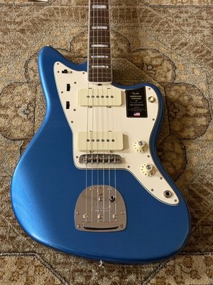 Fender American Vintage II 1966 Jazzmaster in w/ Hard Case & Free