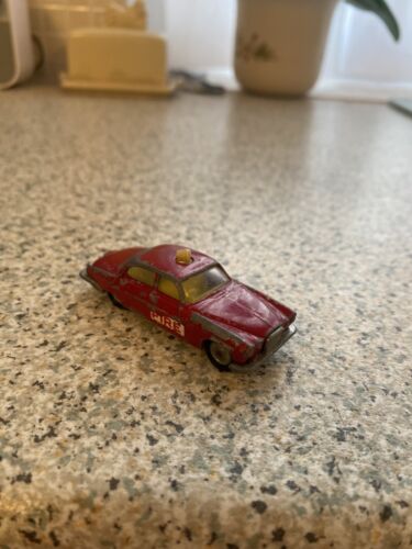 Vintage Husky JAGUAR MK 10 FIRE CHIEF model rare early issue with tyres Retro - Picture 1 of 3