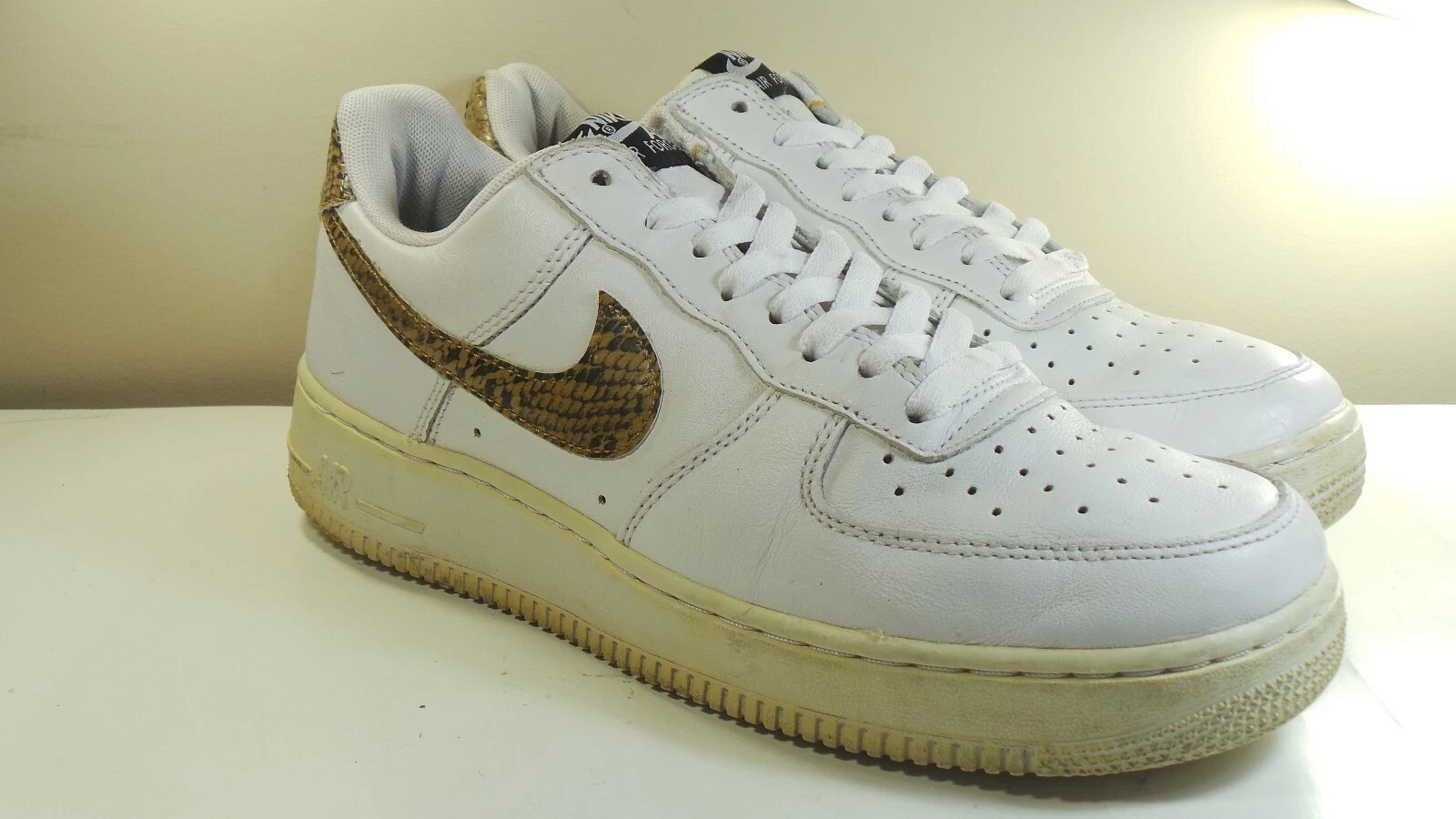 NIKE 2019 AIR FORCE 1 AO1635 100 IVORY SNAKESKIN 9 MAX 180 PRESTO HUARACHE 90 95