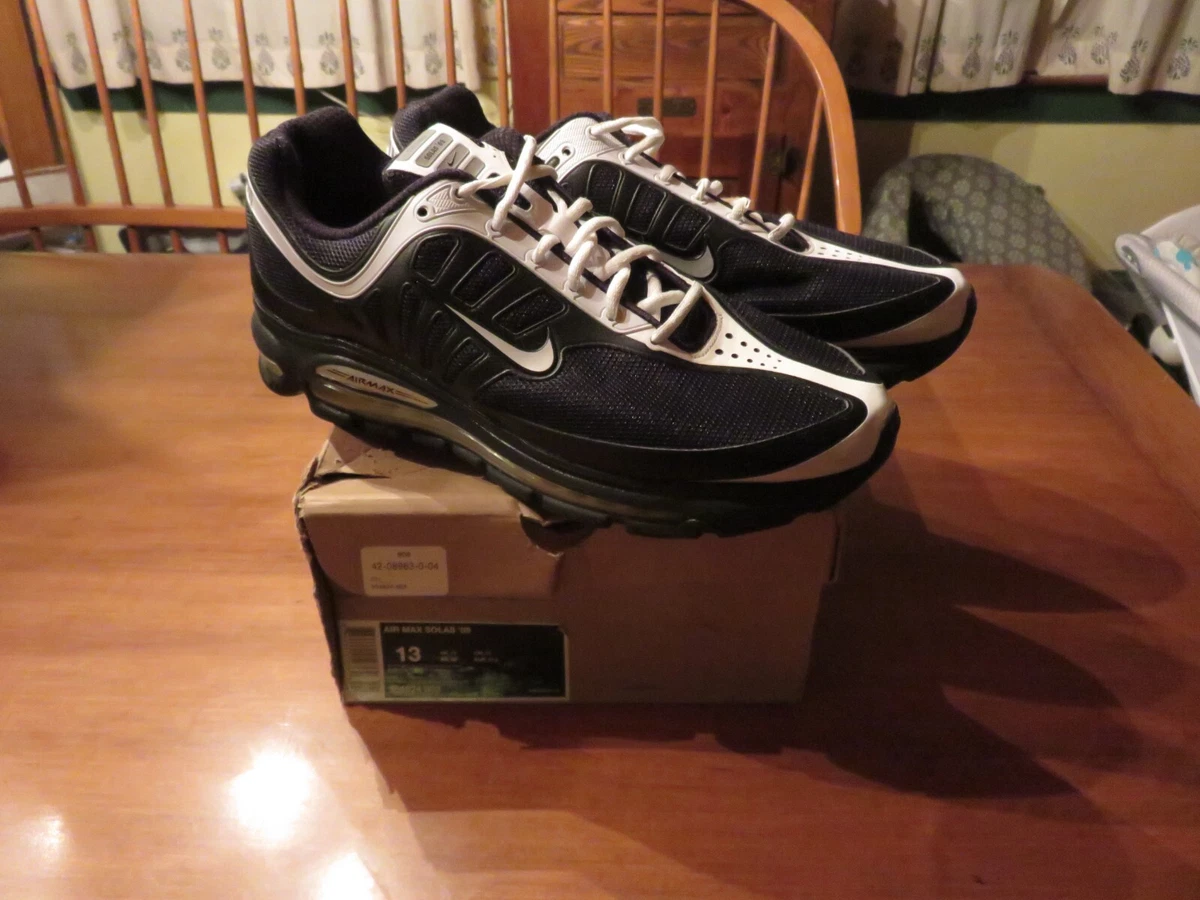 Nike Air Max Solas 2009 Men s size 13 Black White Vintage 354824 003 Running