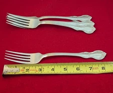 Set Of 4 Wallace CAMDEN 18/10 China Stainless Glossy Dinner Forks 8 1/4"