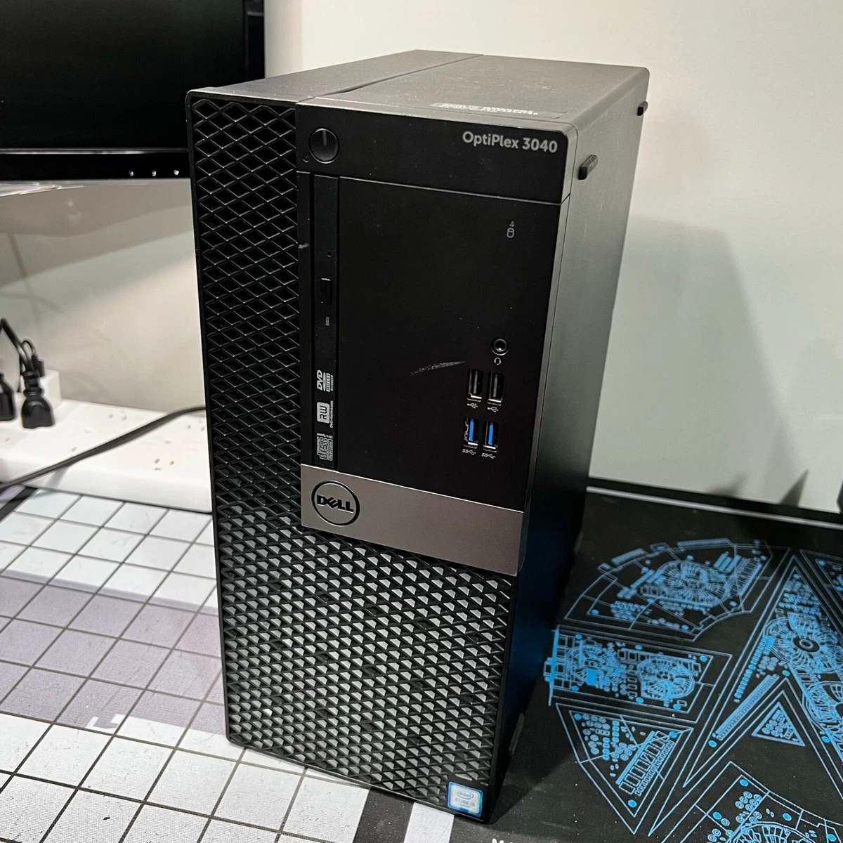 Dell Optiplex 3040 (Intel i5-6500, 16GB RAM, No OS)
