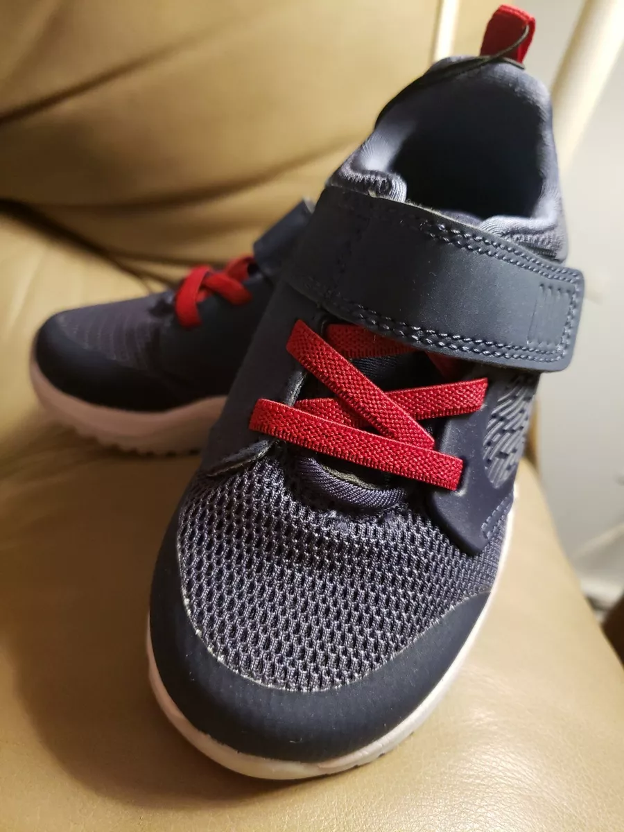 Tennis shoes with elastic best sale laces