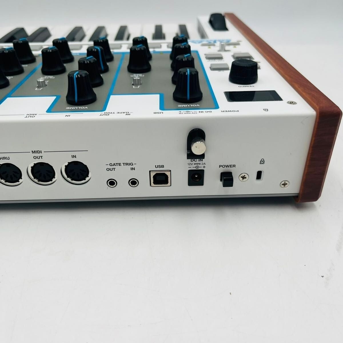 【希少】 AKAI アカイ TIMBRE WOLF シンセサイザー 37鍵盤 AKAI Timbre Wolf 37-Key Analog Synthesizer Rare Discontinued