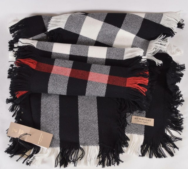 burberry fringed check wool scarf